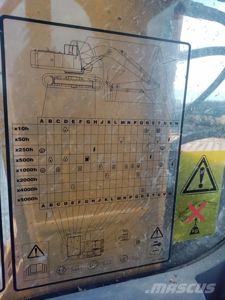 JCB JS 240 N LC Gravemaskiner på larvebånd