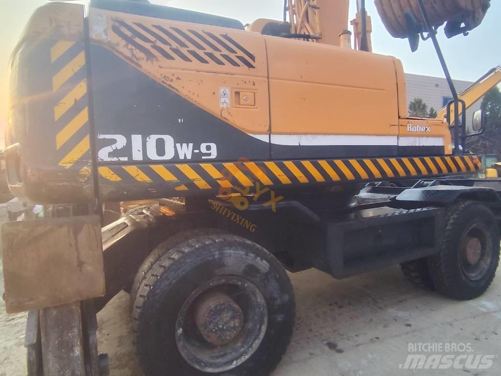 Hyundai 210W-9 Gravemaskiner på hjul