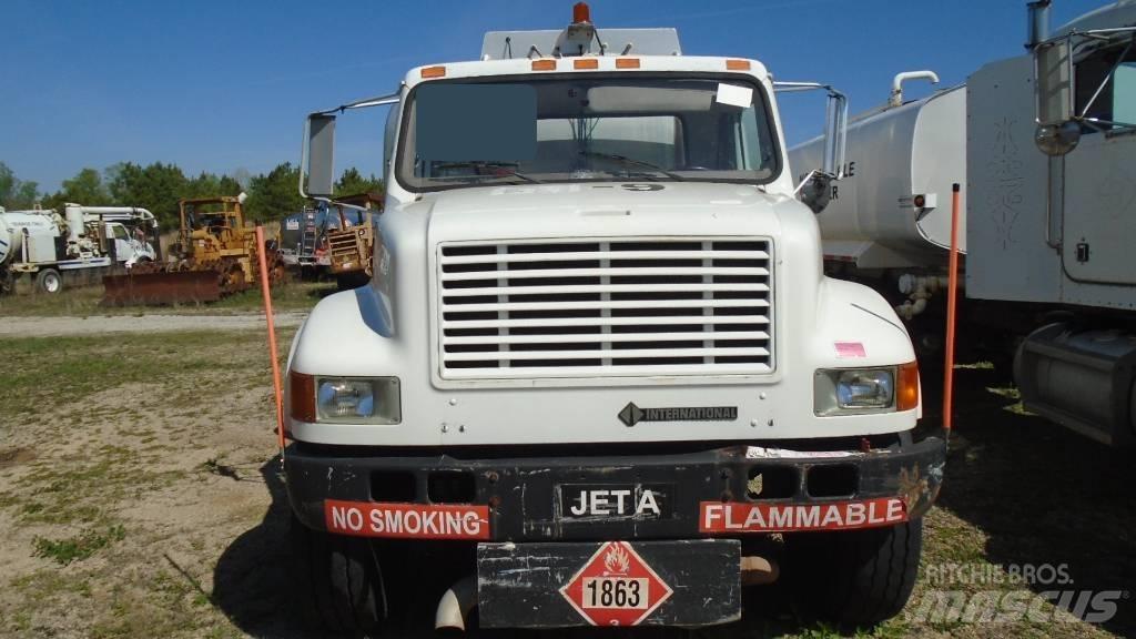 International 4900 Tankbiler
