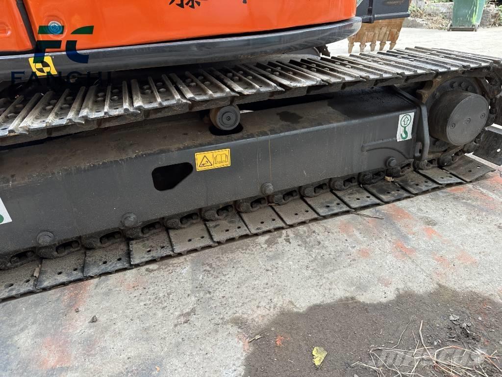 Hitachi zx 68 Gravemaskiner på larvebånd