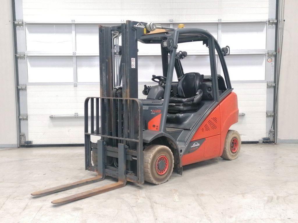 Linde H25T-02 LPG gaffeltrucks