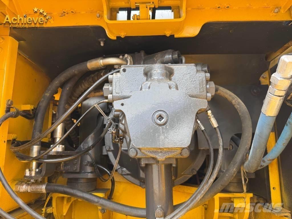 Komatsu PC 300 Gravemaskiner på larvebånd