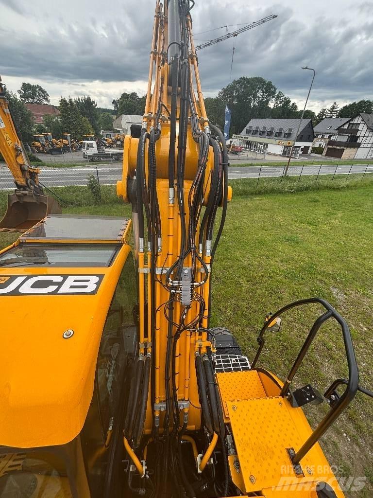 JCB JS 145 W Gravemaskiner på hjul