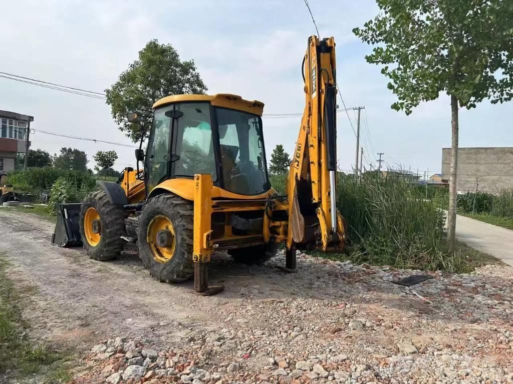 JCB 4CX Rendegravere