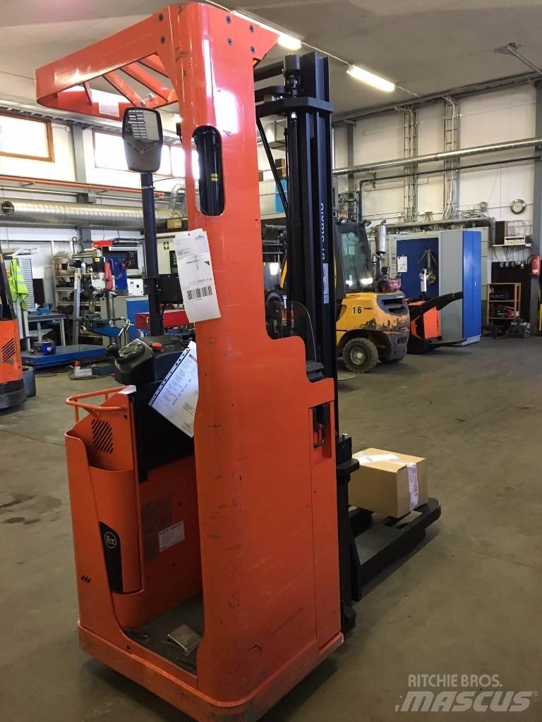 BT SSE 135 Selvkørende stablere
