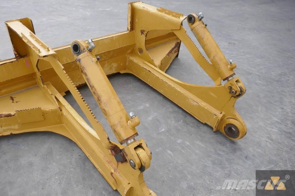 CAT Skidder blade Klinger