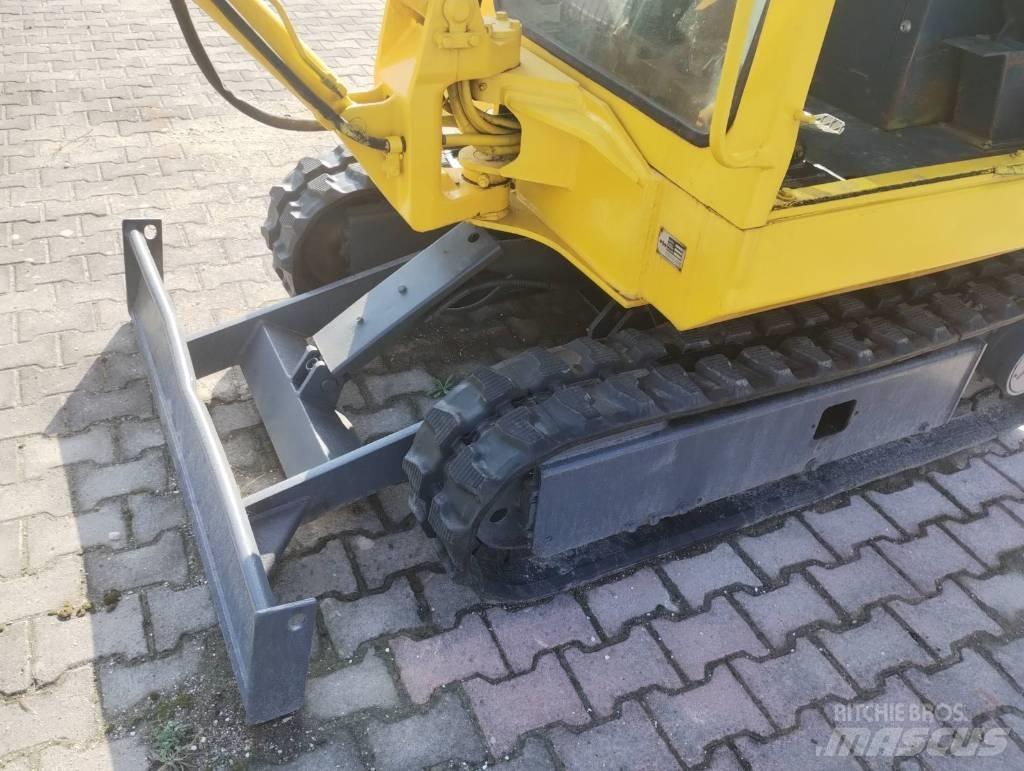 Komatsu PC 10 Gravemaskiner på larvebånd