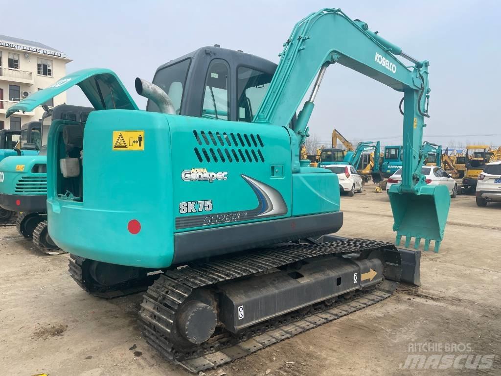 Kobelco SK 75 Minigravemaskiner
