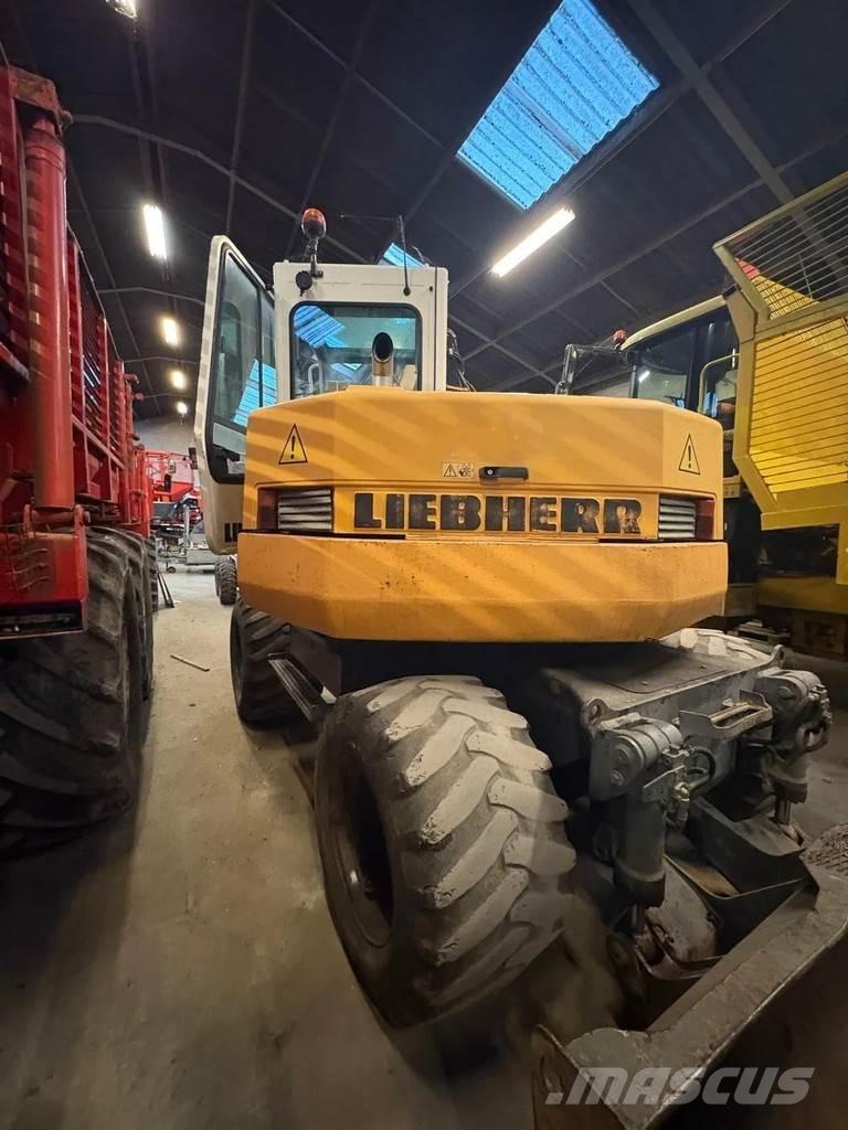 Liebherr A308 Gravemaskiner på hjul