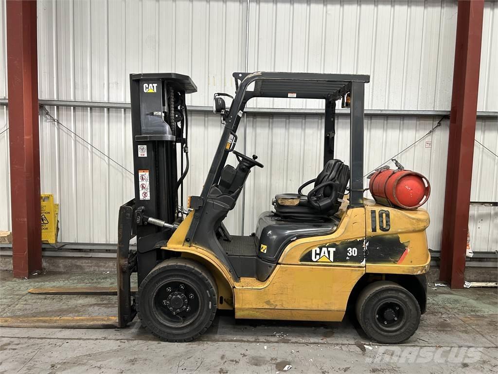 CAT GP30NT LPG gaffeltrucks