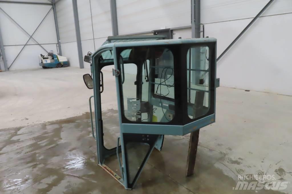 Yanmar Vio 75 Kabiner og interiør