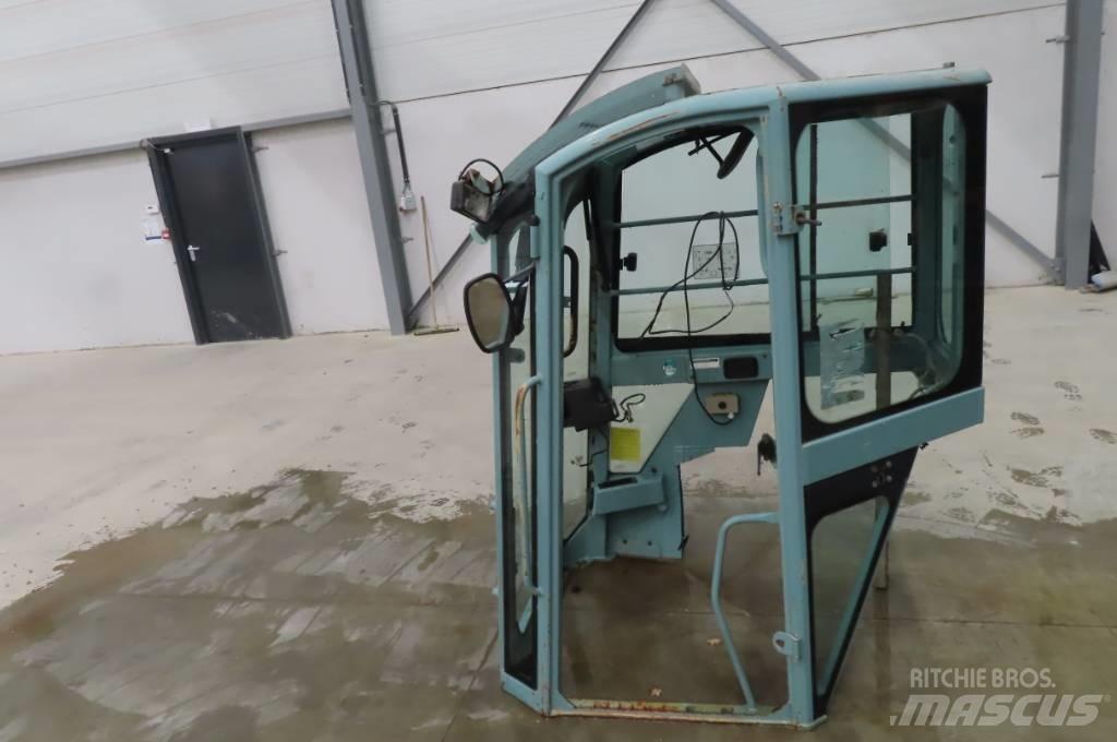 Yanmar Vio 75 Kabiner og interiør