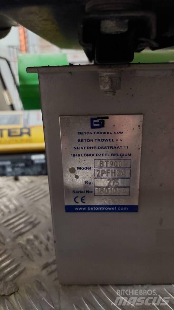 BT BT 900 2PFH24 Betonpoleringsmaskiner