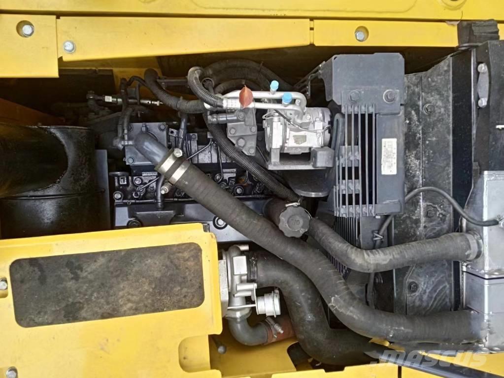 Komatsu PC130-7 Gravemaskiner på larvebånd