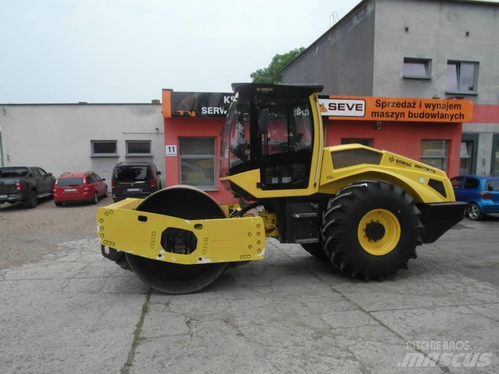 Bomag BW 213 DH-5 Enkelt tromle