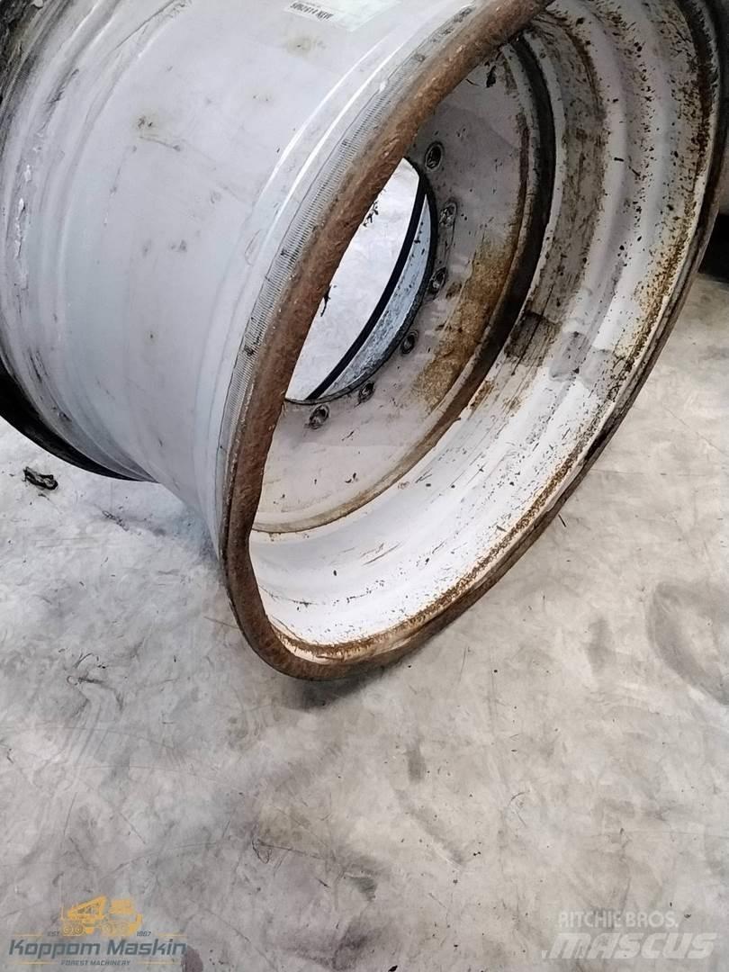 Valmet 901 20x34 Dæk, hjul og fælge