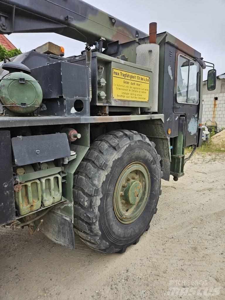 Liebherr UM 109 FKL Minikraner