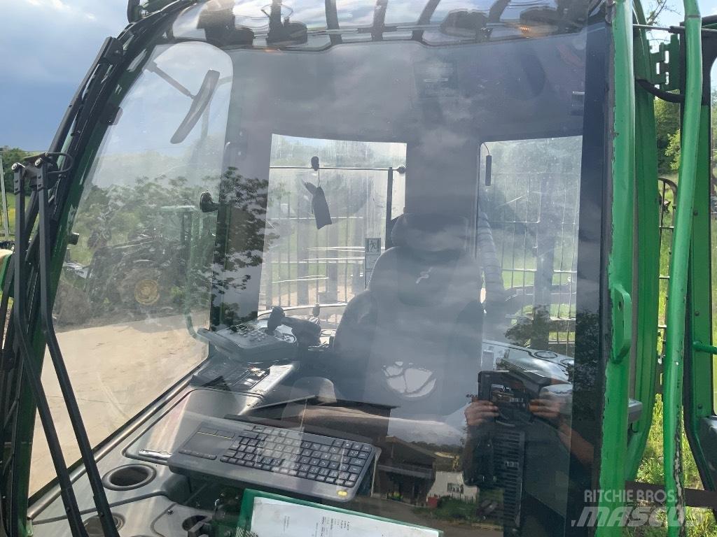 John Deere 1510 E Udkørselsmaskiner