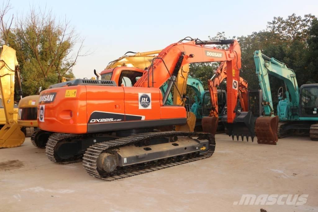 Doosan dx225 Gravemaskiner på larvebånd