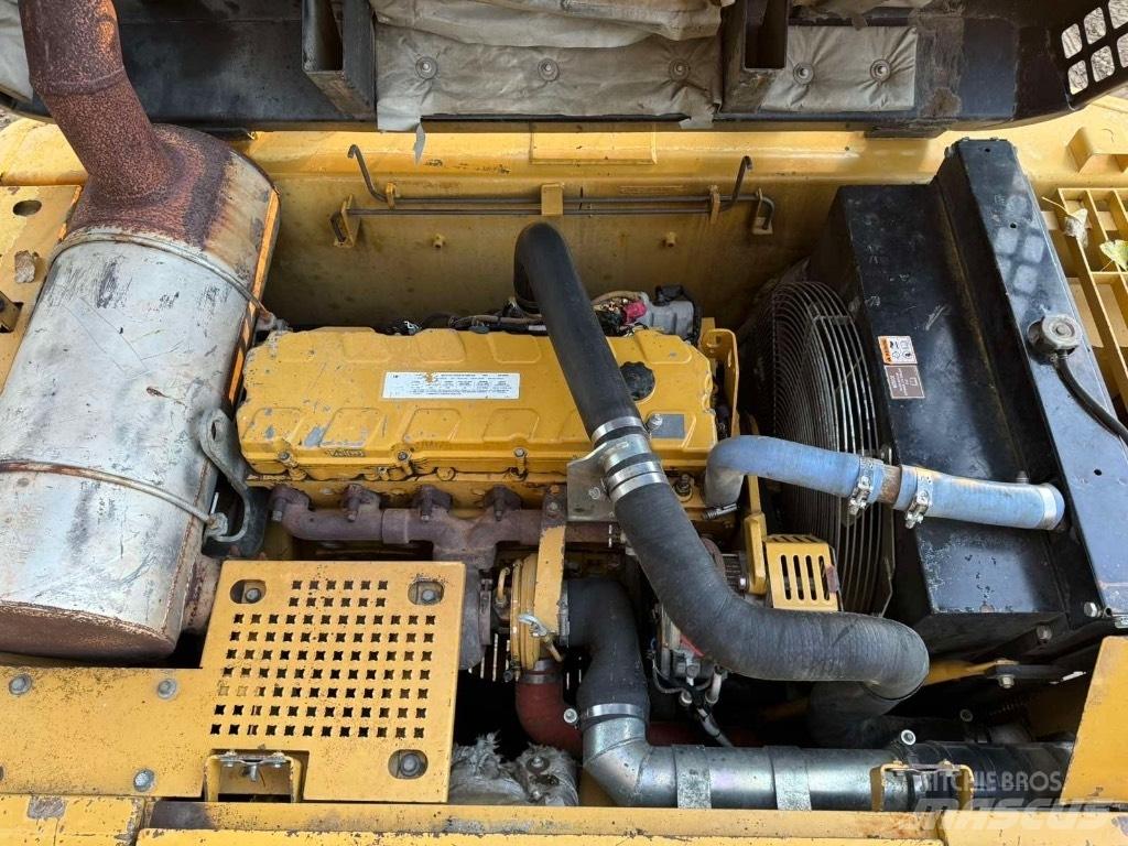 CAT 330CL Gravemaskiner på larvebånd