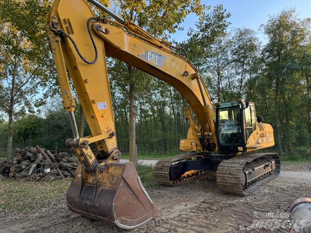 CAT 330CL Gravemaskiner på larvebånd
