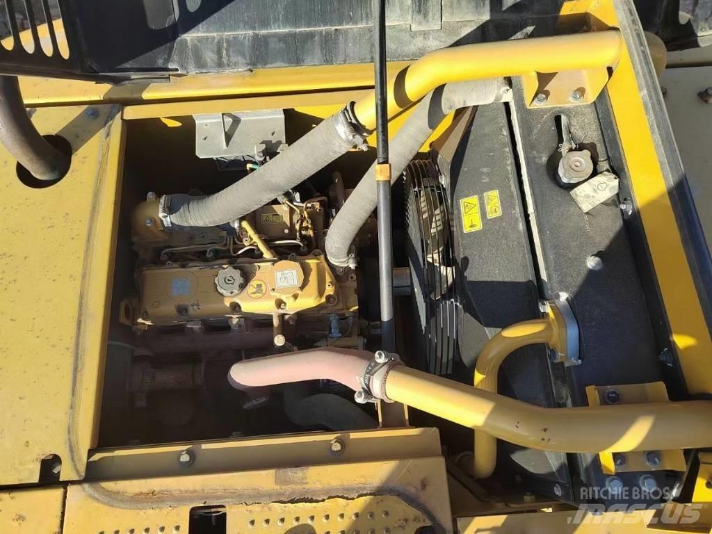 CAT 318 Gravemaskiner på larvebånd