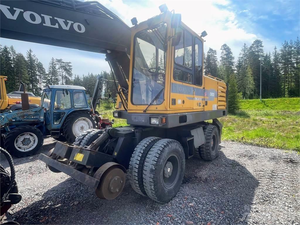 Volvo EW 200 4x4 Gravemaskiner på hjul