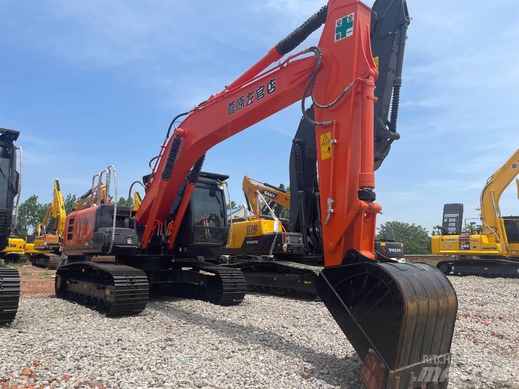Hitachi ZX 200 Gravemaskiner på larvebånd