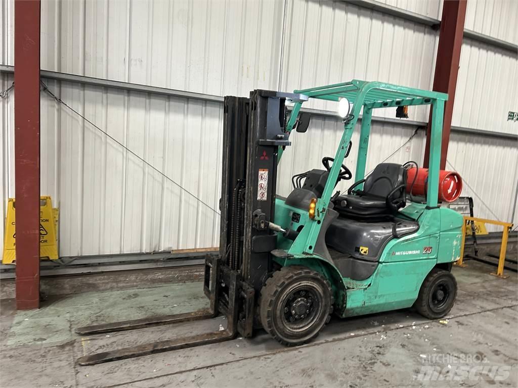 Mitsubishi FG25NT LPG gaffeltrucks