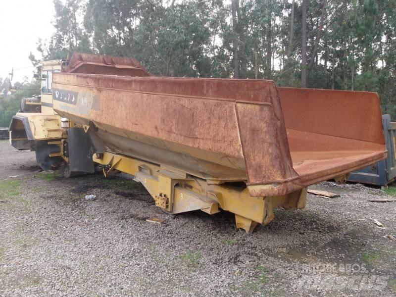 Volvo A35C (Parts) Chassis og suspension