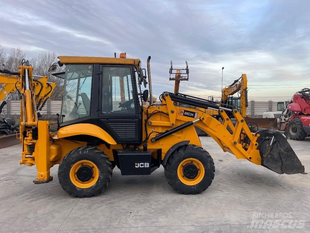 JCB 2 CX Rendegravere