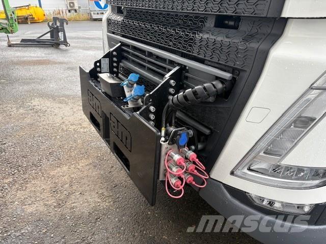 Volvo FH Lastbiler med tip