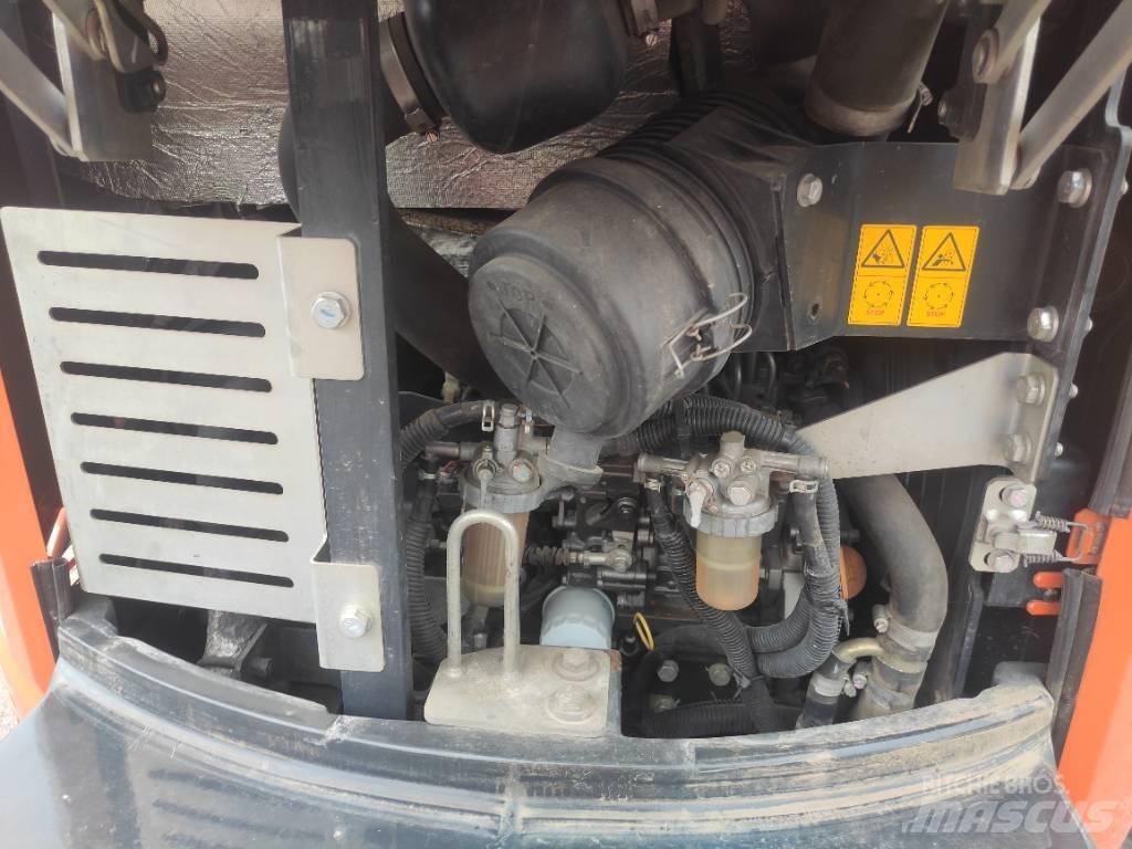 Hitachi ZX 26 U-6 Minigravemaskiner