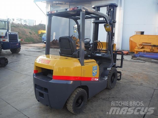 TCM FD25T3 Diesel gaffeltrucks