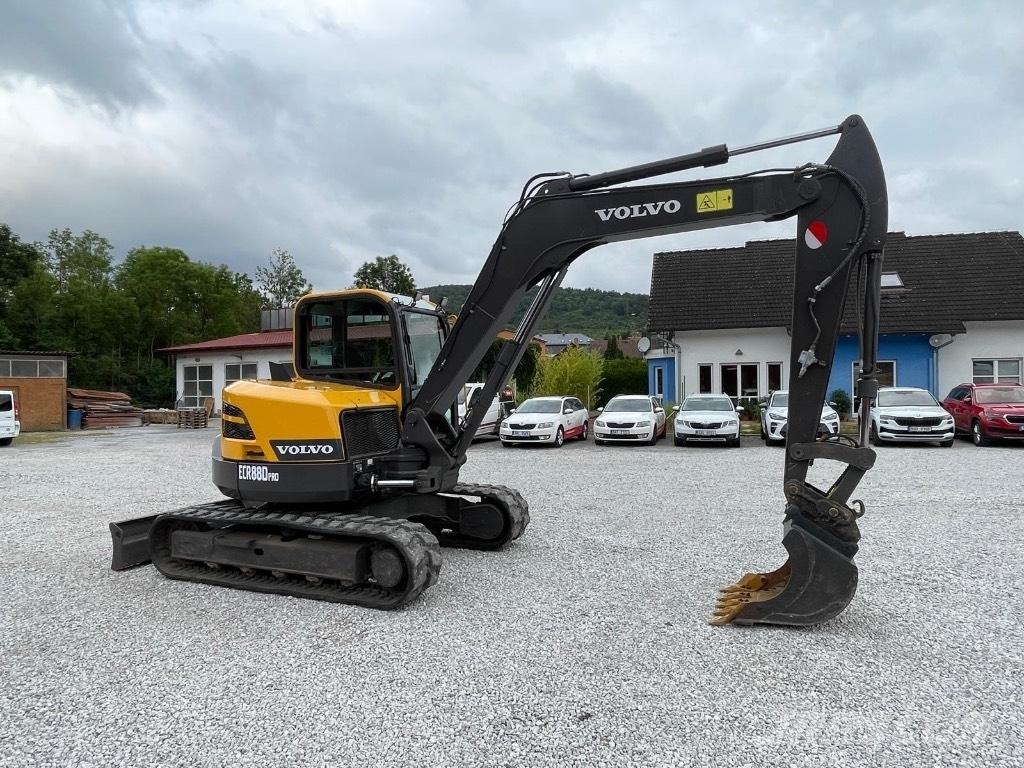 Volvo ECR88D Midi-gravemaskiner 7t - 12t