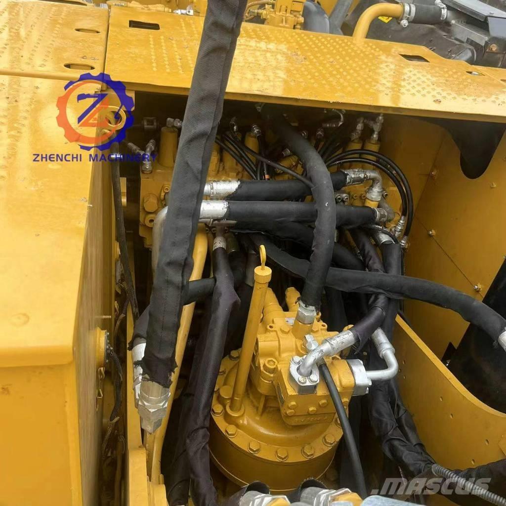 CAT 320 D2 Gravemaskiner på larvebånd