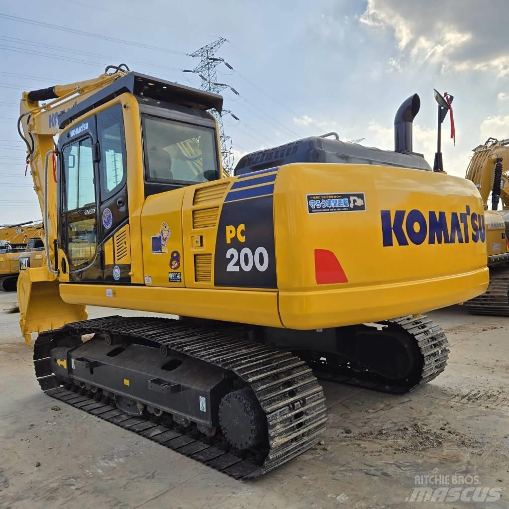 Komatsu PC 200-8 Gravemaskiner på larvebånd