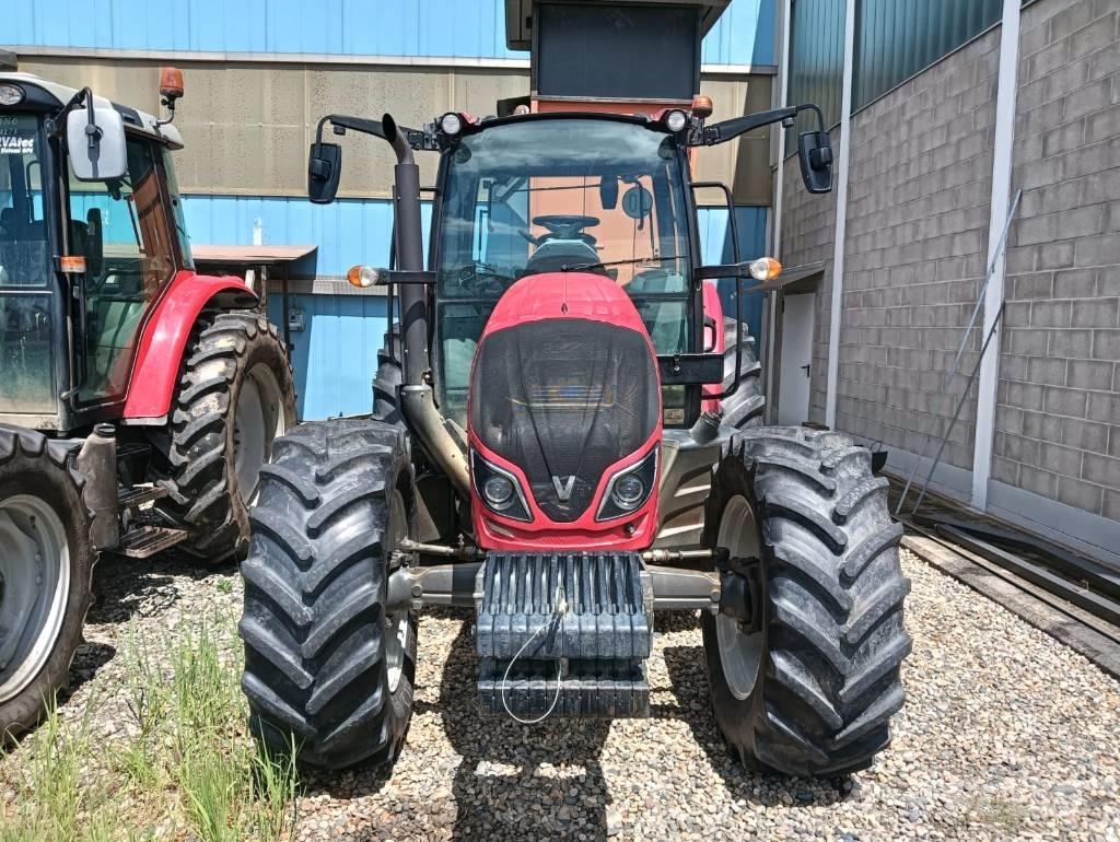 Valtra A 114 Traktorer