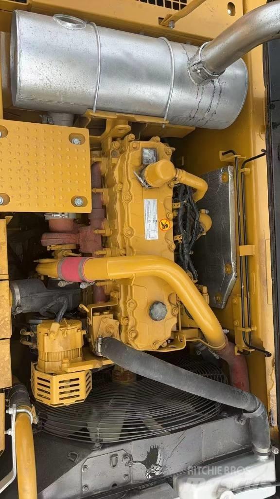 CAT CAT330D2L Midi-gravemaskiner 7t - 12t