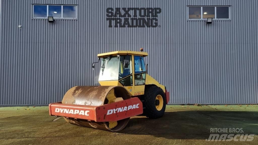 Dynapac CA302D, Vält Enkelt tromle