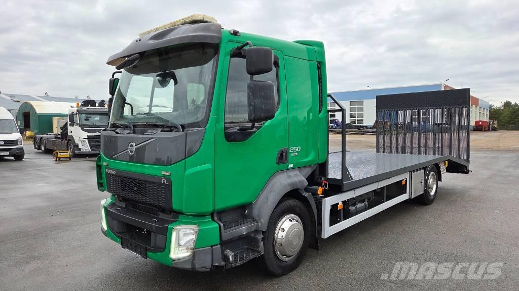 Volvo FL250 4X2 Flatbed lastbiler med spil