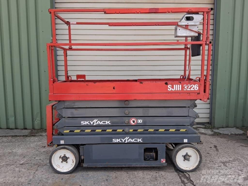 SkyJack SJ III 3226 Saxlifte