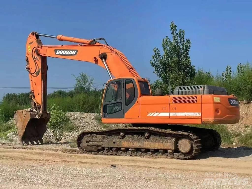 Doosan DX 420 Gravemaskiner på larvebånd