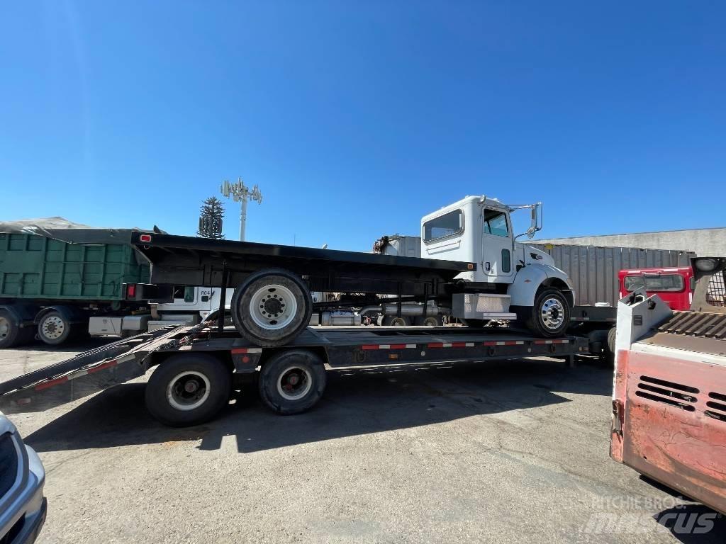 Peterbilt 337 Trækkere