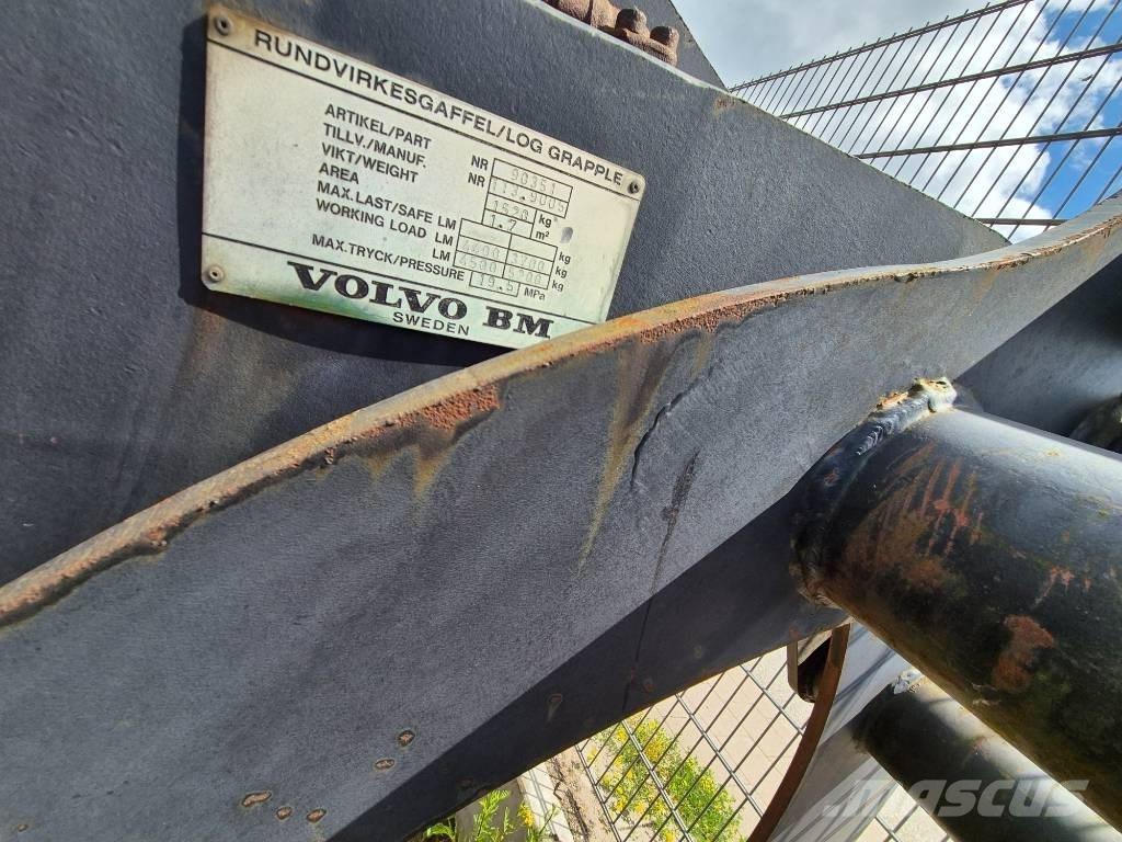 Volvo BM Holzgreifer Materialehåndteringsmaskiner