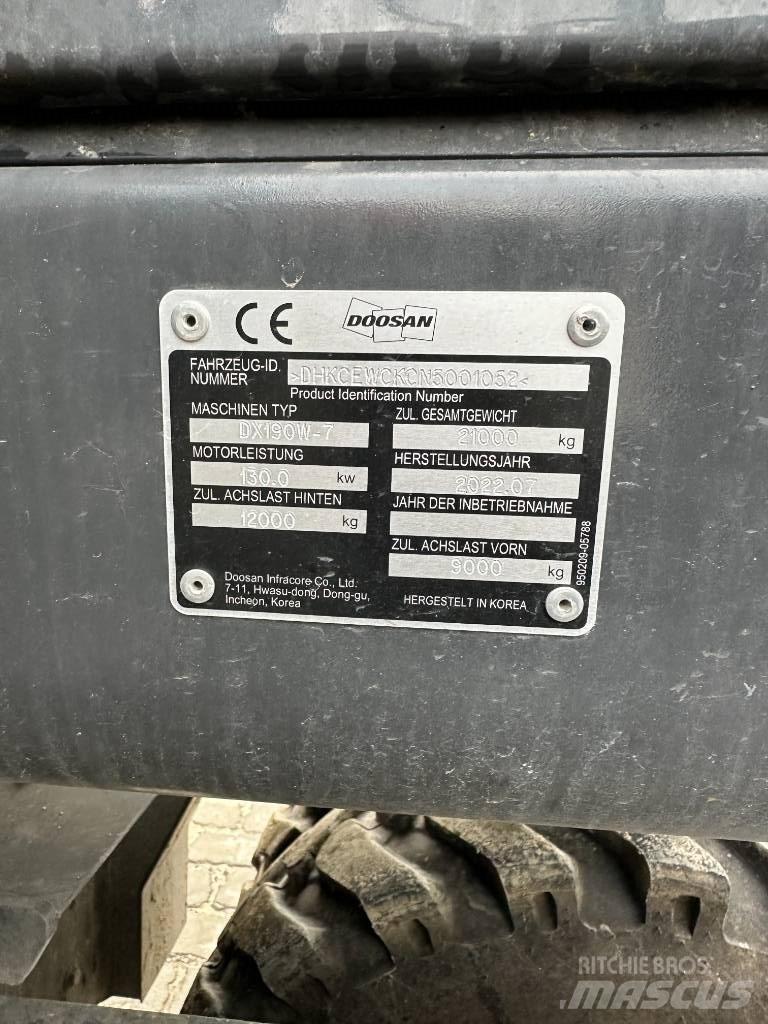 Doosan DX 190 W-7 Gravemaskiner på hjul