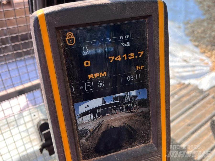 JCB JS130LC Gravemaskiner på larvebånd