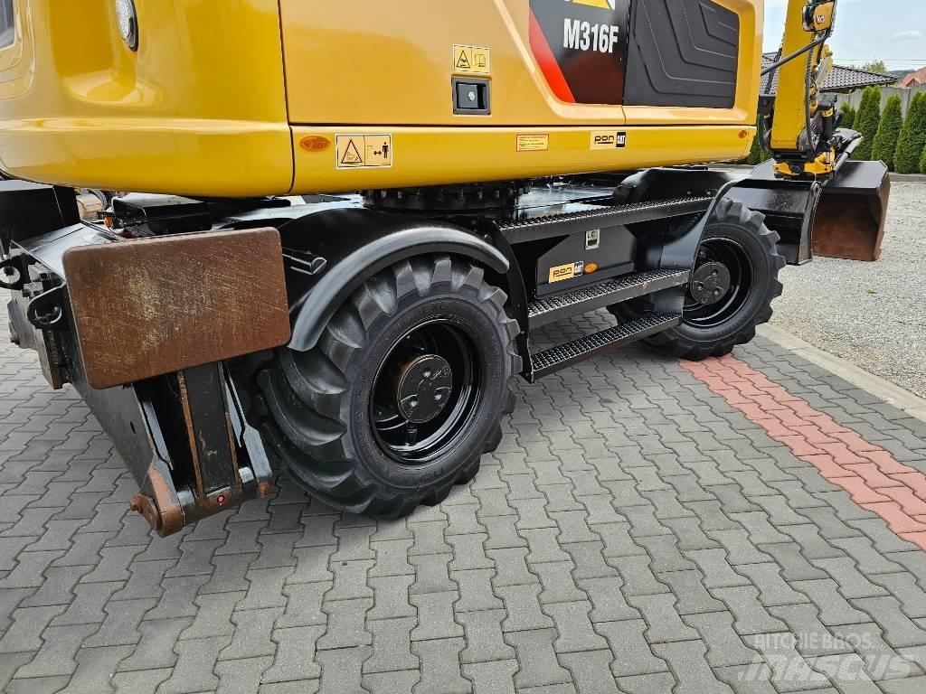 CAT M 316 F Gravemaskiner på hjul