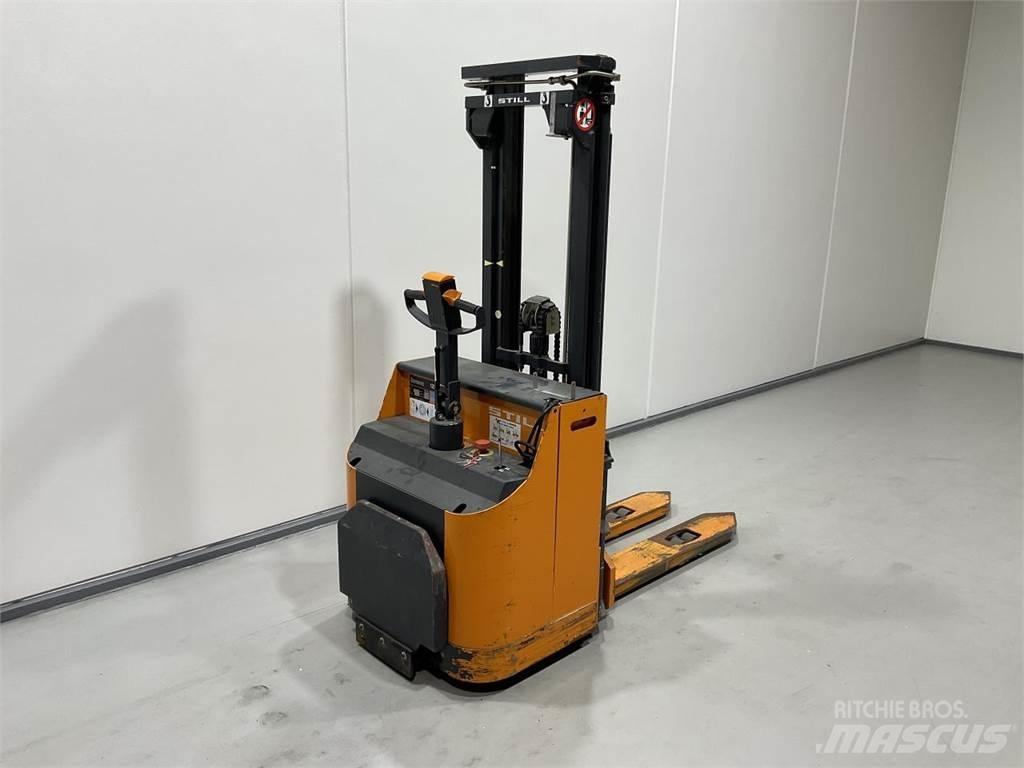 Still EGV-S13 Selvkørende stablere