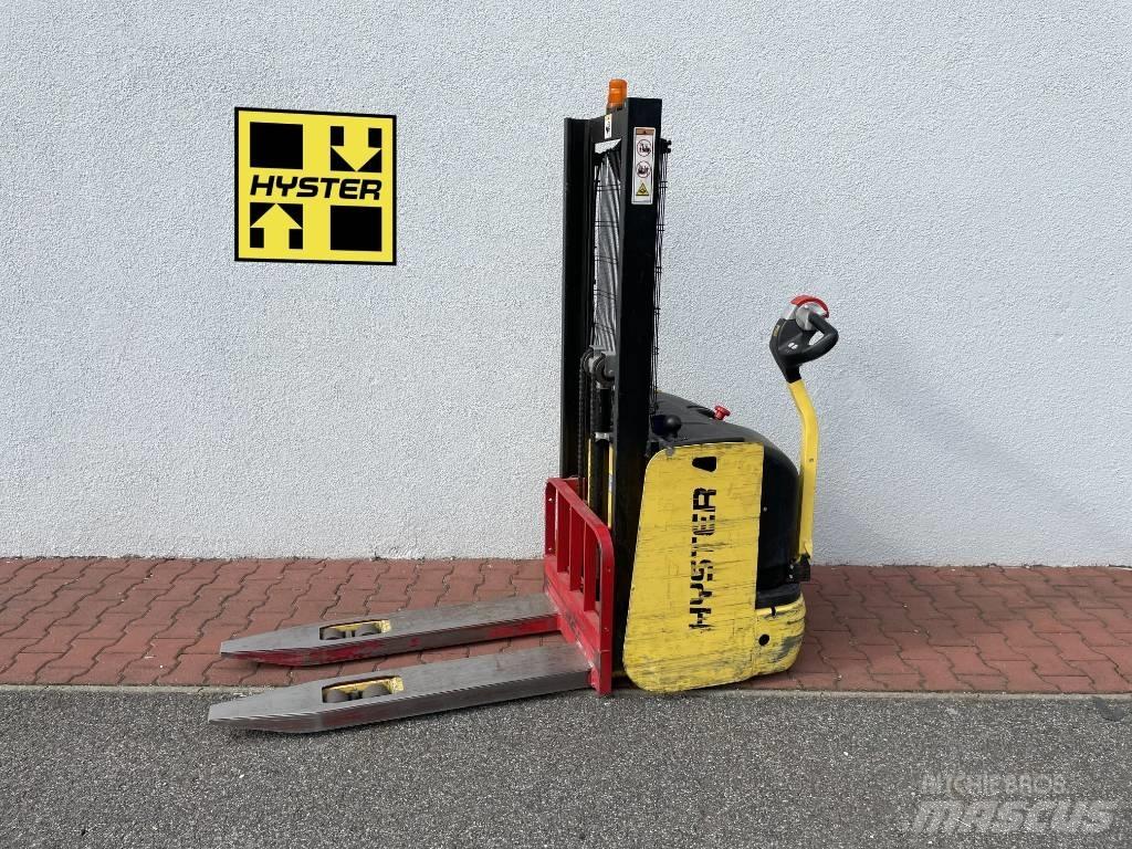 Hyster S1.2 Gaffelstabler med gående fører